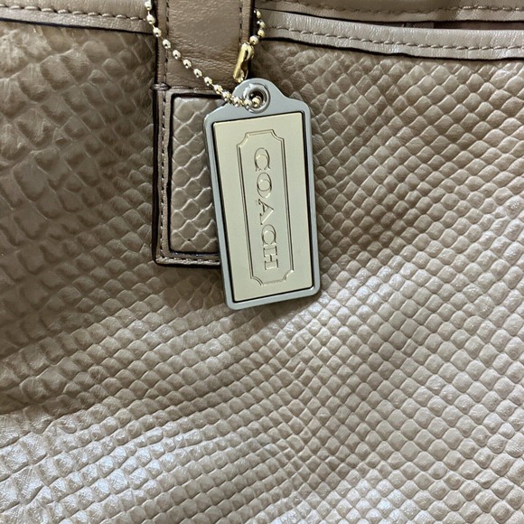 Coach F30963 Hadley Exotic Python Tan Leather Bag Tan Euc - Picture 3 of 12